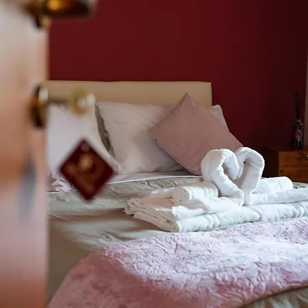 La Dimora Dei Vini Bed & Breakfast 3*